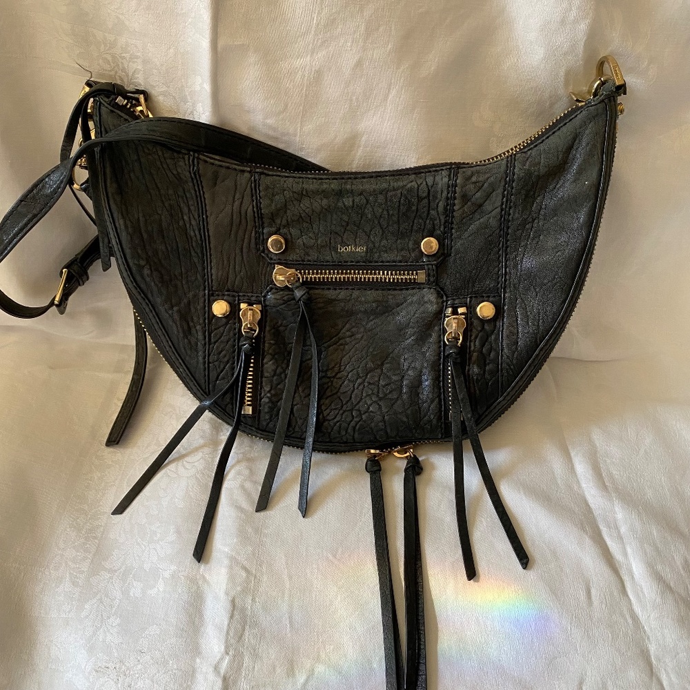Botkier NY Logan Hobo Shoulder Bag Black Leather Metal Zipper Trim